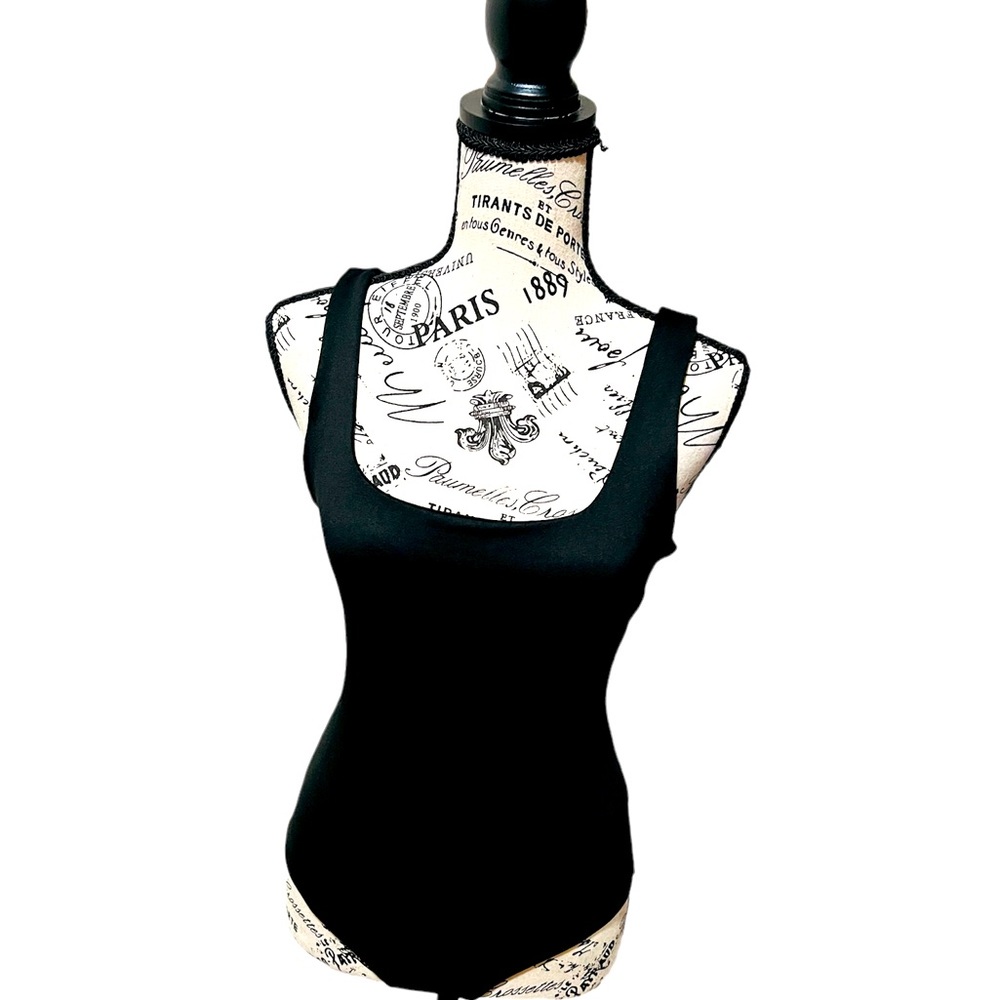 NWT Betro Simone Black Bodysuit Size Medium